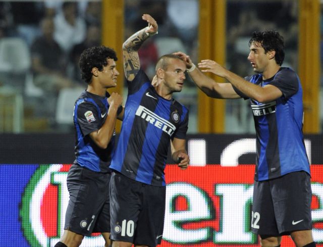 Ποδαρικό με στραβοπάτημα για τη Μίλαν, «τριάρες» για Νάπολι και Ίντερ